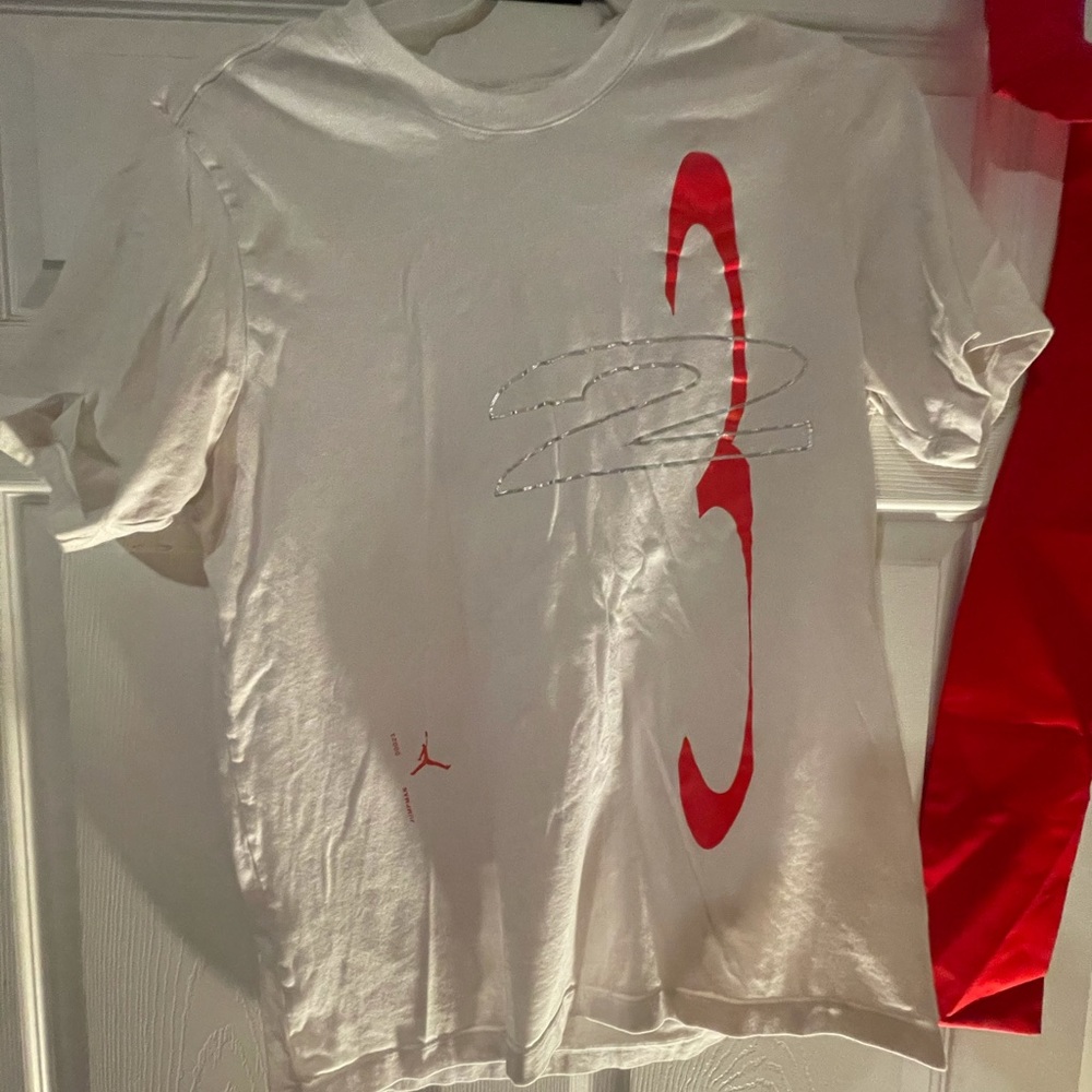 Jordan tee/ Large